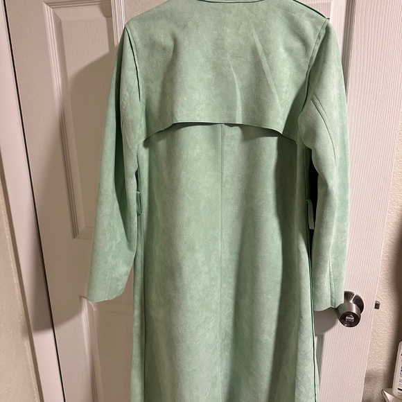 Coat - Picture 2 of 2